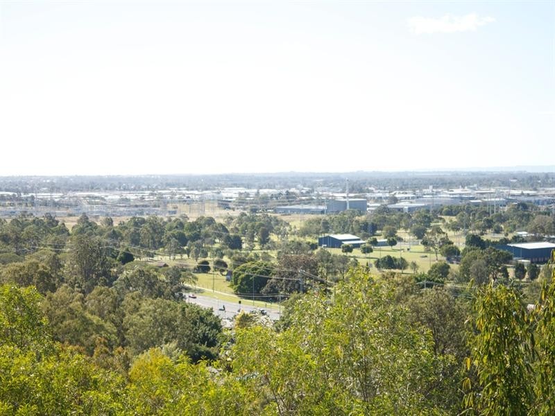 62 Minerva Court, Eatons Hill QLD 4037