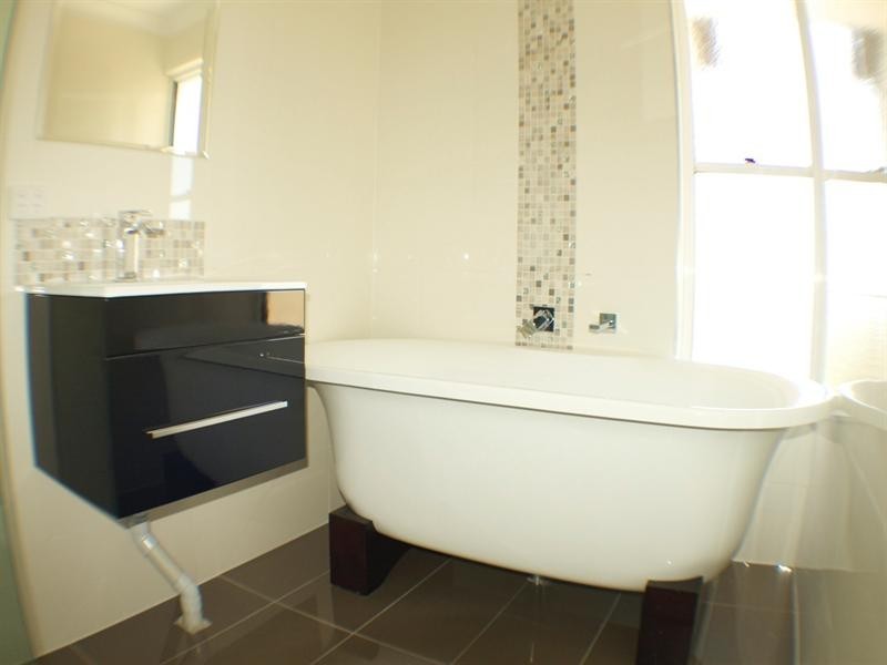 62 Minerva Court, Eatons Hill QLD 4037