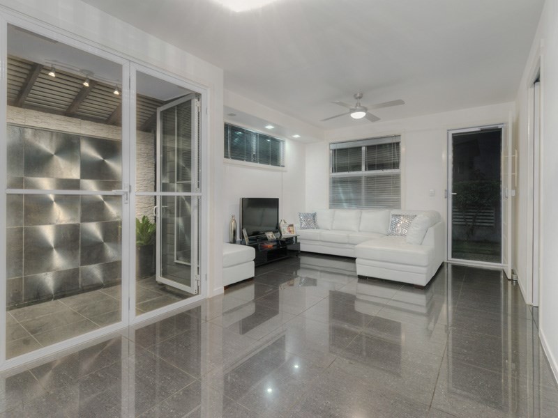 7 Hamilton Avenue, Hendra QLD 4011