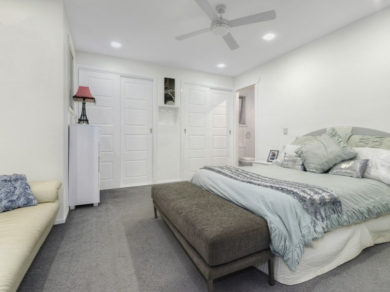 7 Hamilton Avenue, Hendra QLD 4011