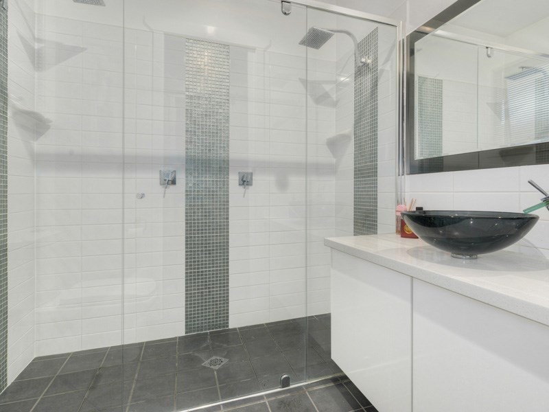 7 Hamilton Avenue, Hendra QLD 4011