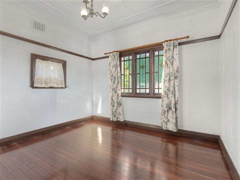 11 Figgis Street, Kedron QLD 4031