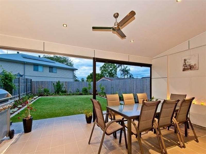 28 Pleystowe Crescent, Hendra QLD 4011
