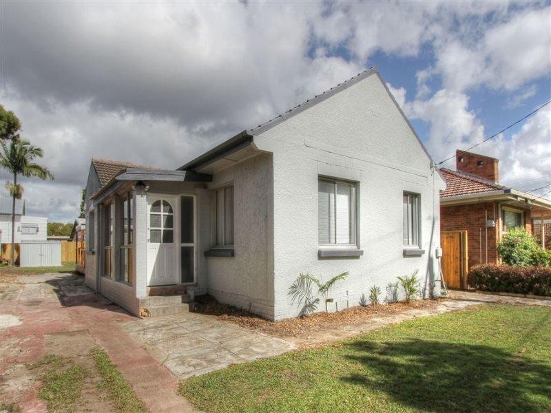 43 Webster Avenue, Hendra QLD 4011