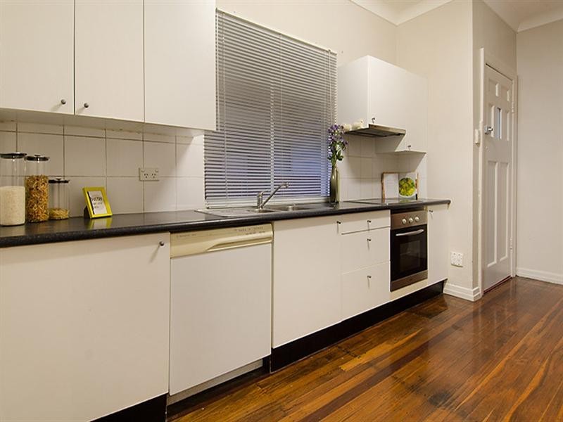 43 Webster Avenue, Hendra QLD 4011