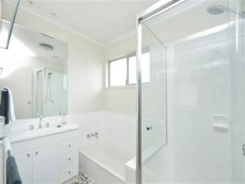 14 Duff Street, Wavell Heights QLD 4012