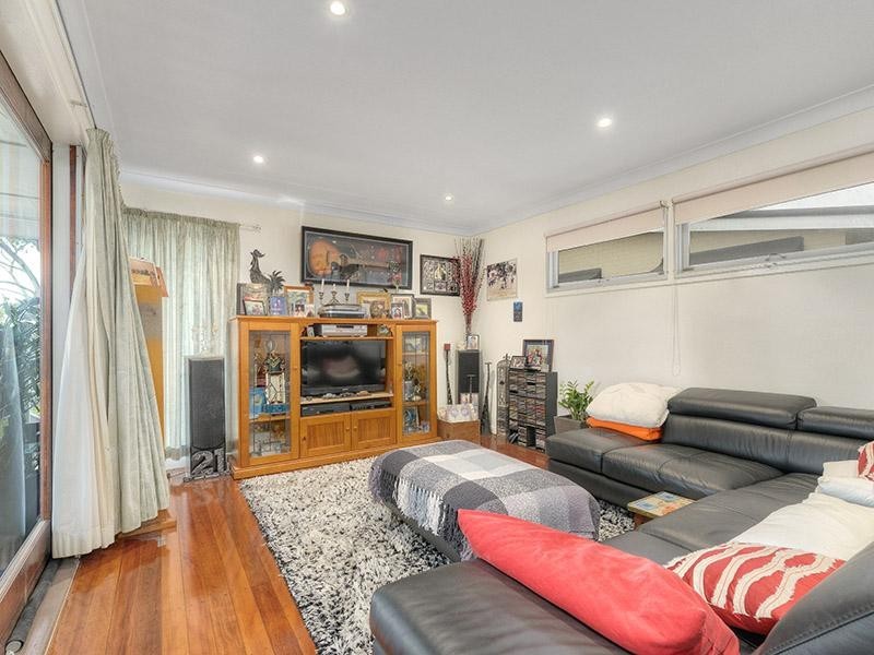 19 Normanton Street, Stafford Heights QLD 4053