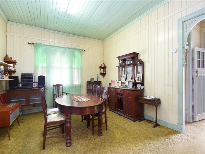 39 Gilbert Road, Windsor QLD 4030