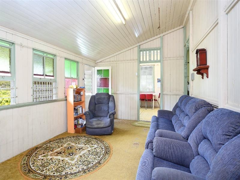 39 Gilbert Road, Windsor QLD 4030