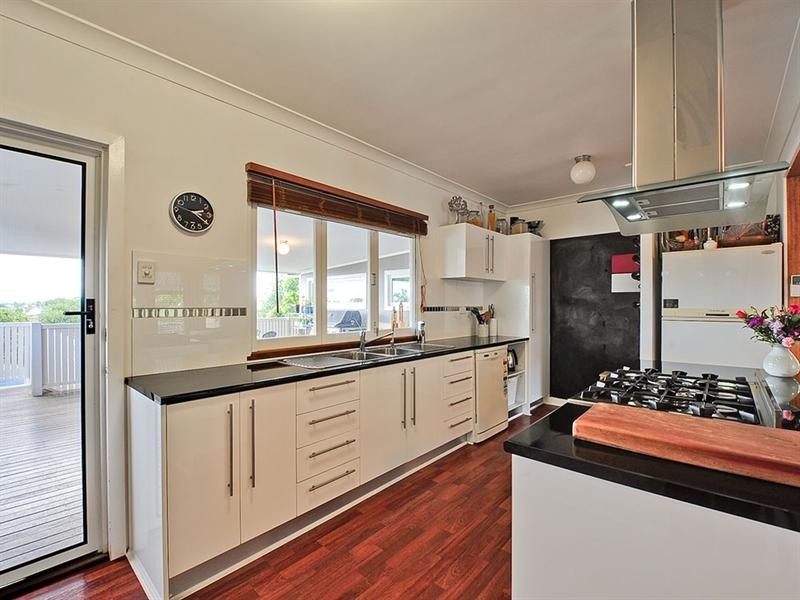 292 Rode Road, Wavell Heights QLD 4012