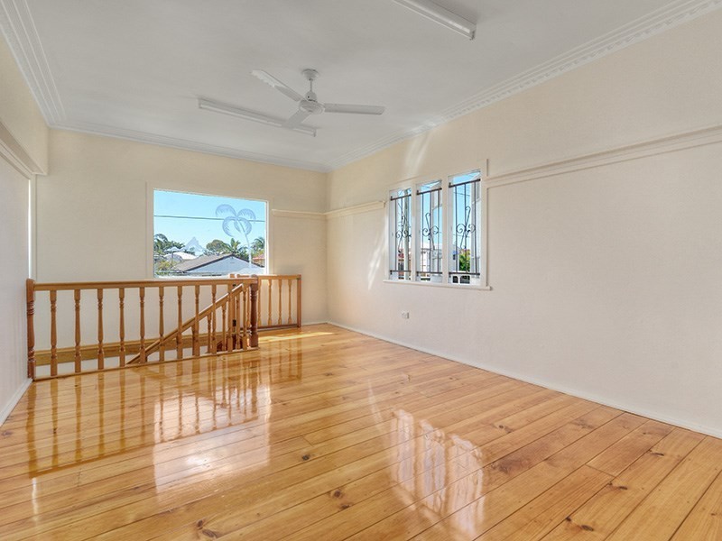 43 Raceview Avenue, Hendra QLD 4011