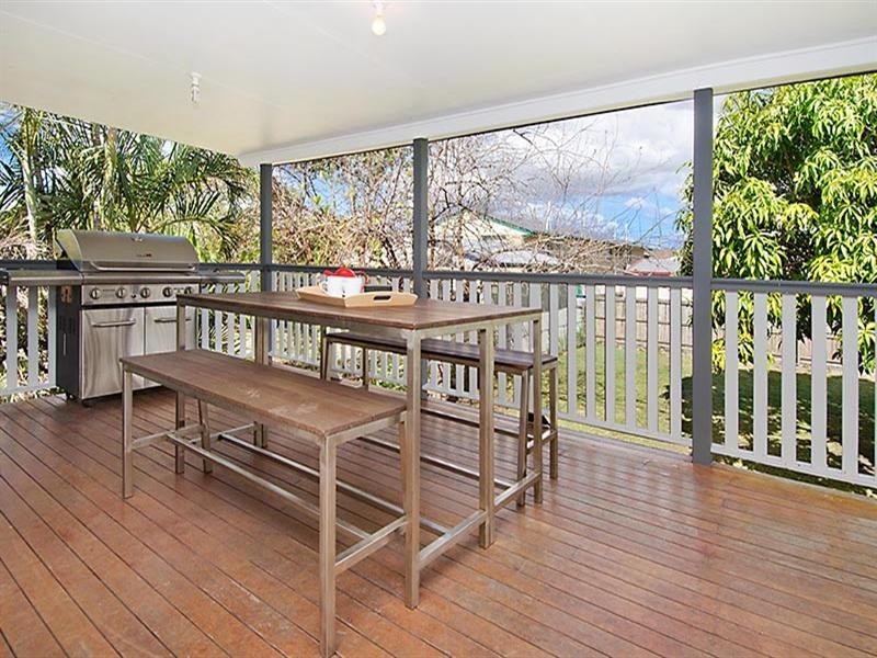 99 Jenner Street, Nundah QLD 4012