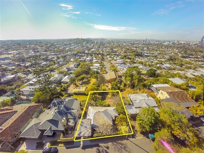 32 Watson Street, Newmarket QLD 4051