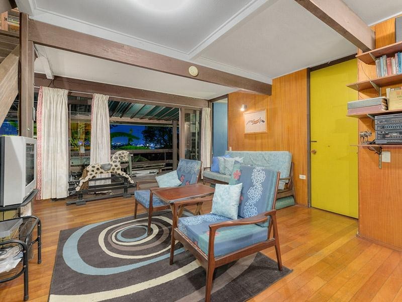 32 Watson Street, Newmarket QLD 4051