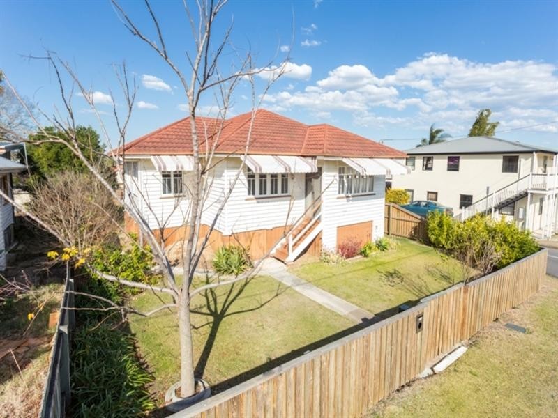 11 Turrana Street, Stafford QLD 4053