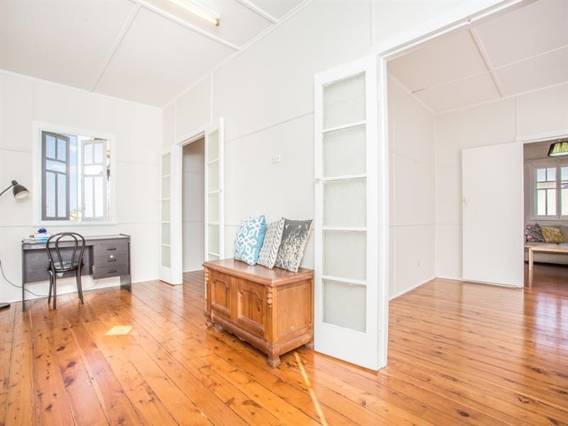 11 Turrana Street, Stafford QLD 4053