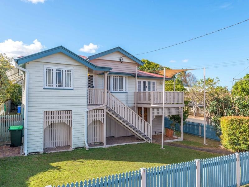 52 Crawford Avenue, Stafford QLD 4053