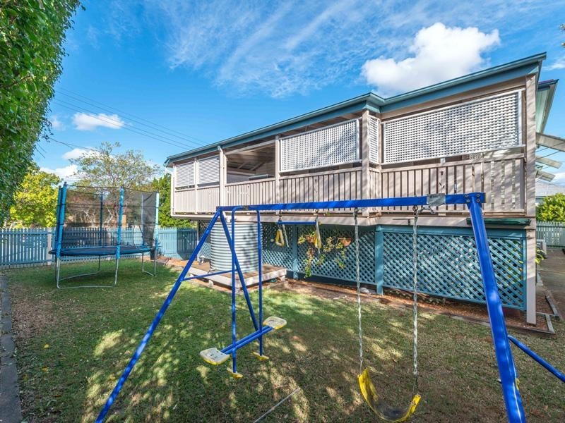 52 Crawford Avenue, Stafford QLD 4053
