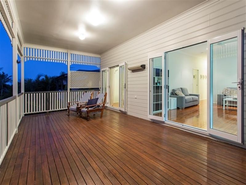 16 Hamilton Avenue, Hendra QLD 4011