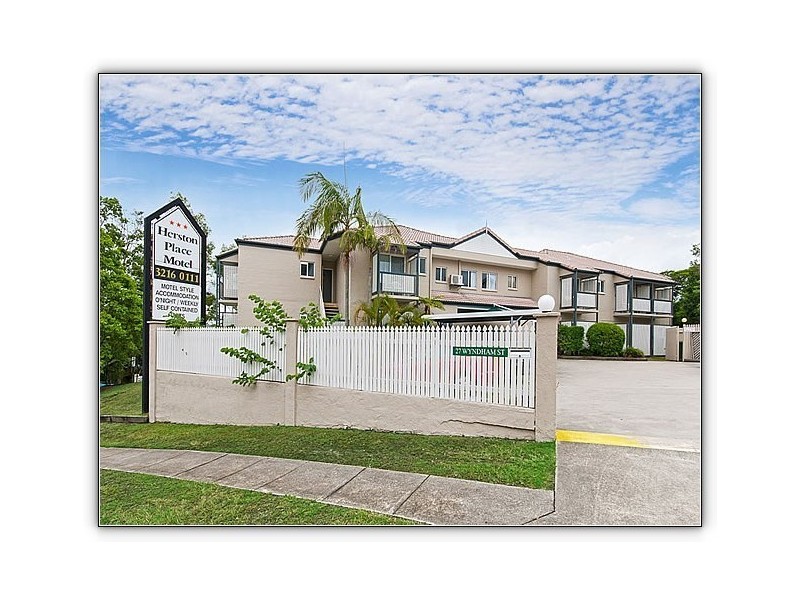 14/15 Weightman Street, Herston QLD 4006