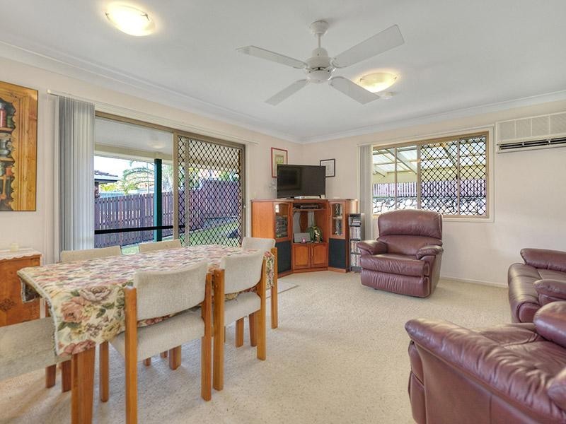 21 Lanchester Street, Stafford Heights QLD 4053