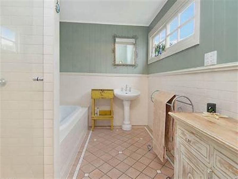 67 Clarke Street, Hendra QLD 4011