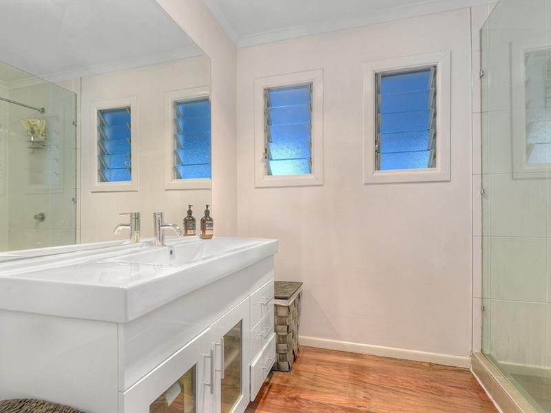 15 Almora Street, Wooloowin QLD 4030