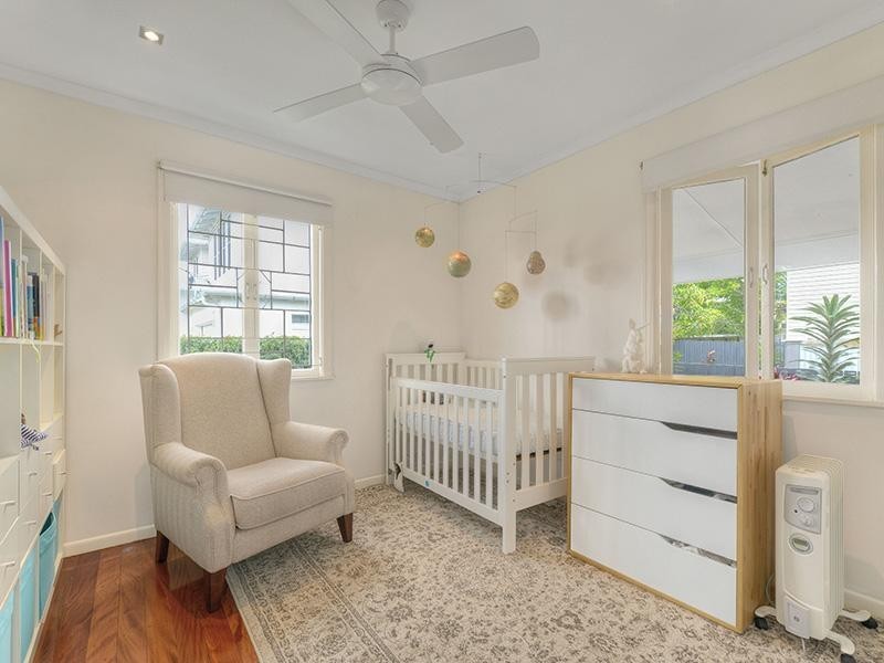 15 Almora Street, Wooloowin QLD 4030