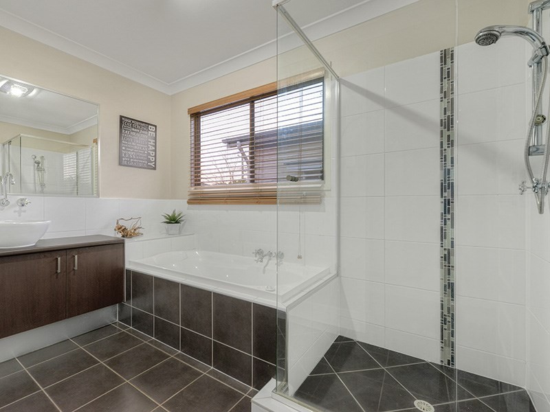 41 Strathmore Street, Kedron QLD 4031