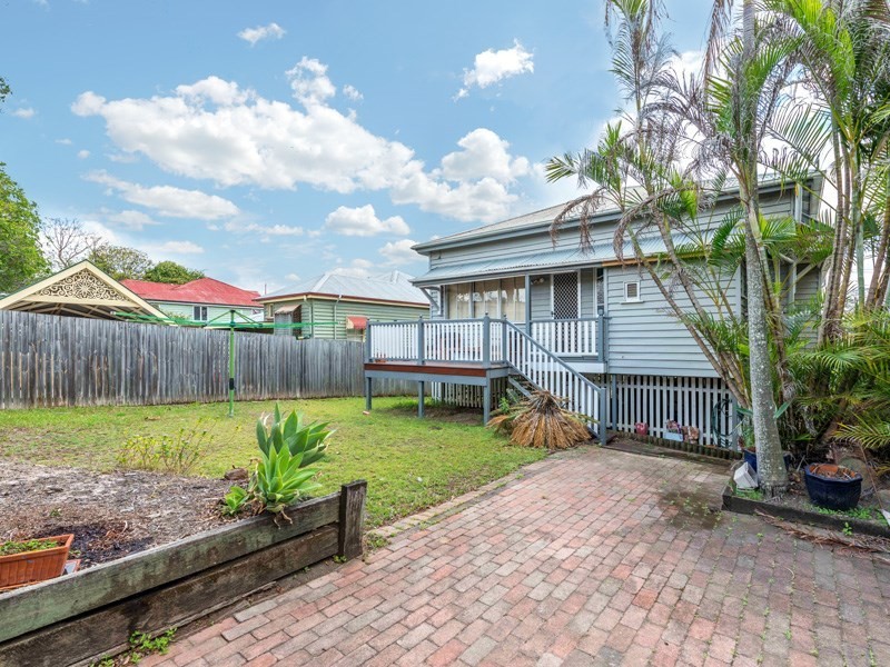 12 Grays Road, Gaythorne QLD 4051