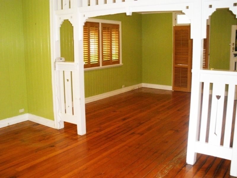 12 Grays Road, Gaythorne QLD 4051