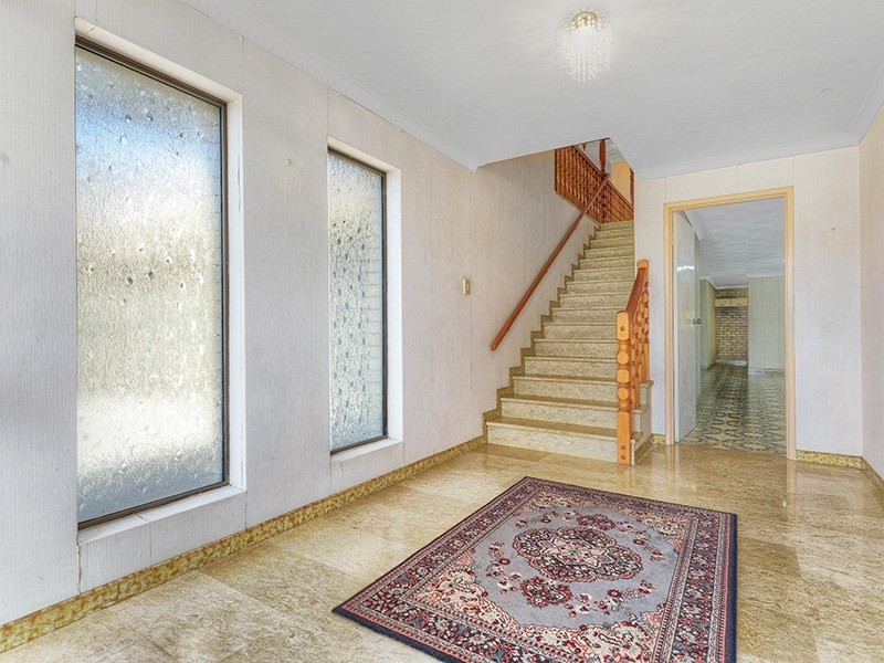 4 Travolta Street, Stafford Heights QLD 4053