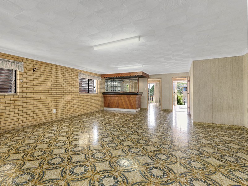 4 Travolta Street, Stafford Heights QLD 4053