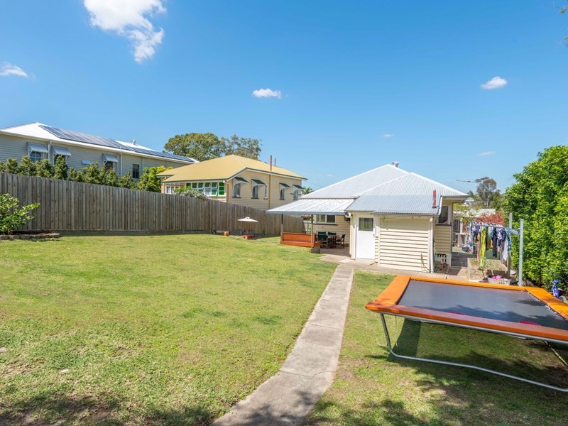 19 Stirling Street, Gordon Park QLD 4031