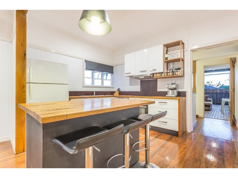 16 Willowie Street, Stafford QLD 4053