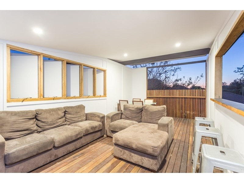 16 Willowie Street, Stafford QLD 4053