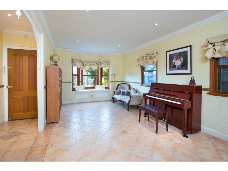 38 Evelyn Street, Grange QLD 4051