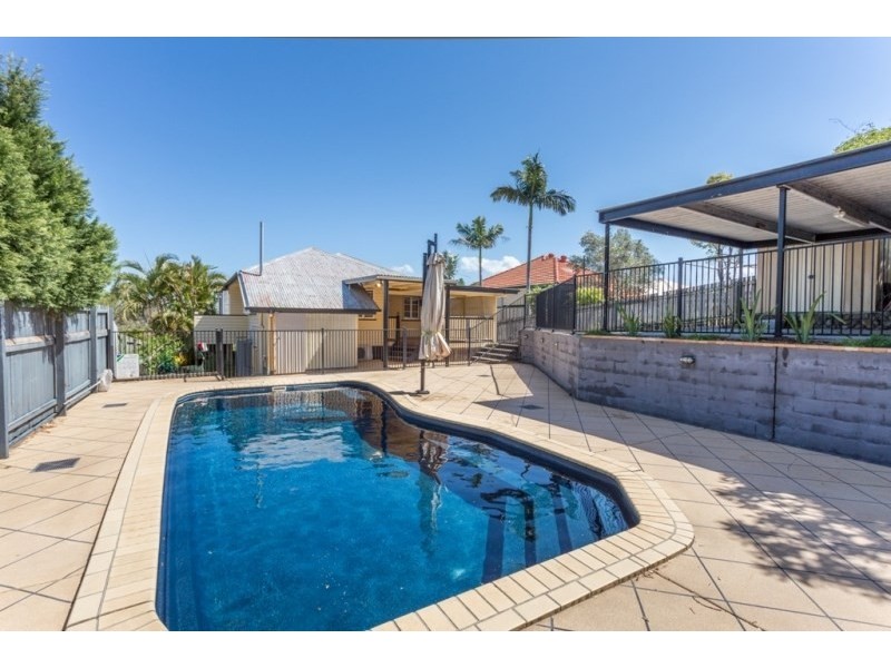 31 Thuruna Street, Stafford QLD 4053