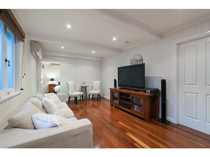 6 Clarke Street, Hendra QLD 4011