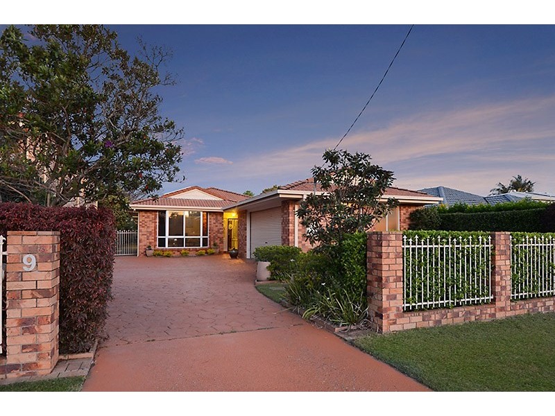 9 Rous Street, Hendra QLD 4011