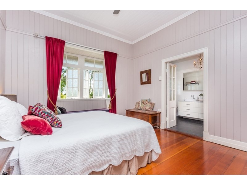 19 Ennor Street, Wavell Heights QLD 4012