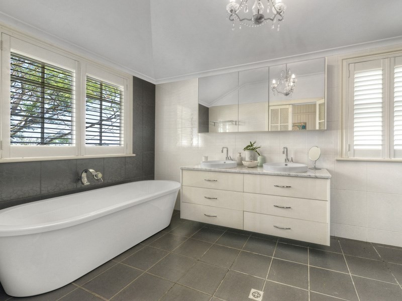 19 Ennor Street, Wavell Heights QLD 4012