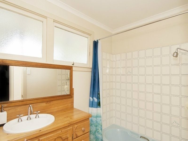 15 Centre Street, Strathpine QLD 4500