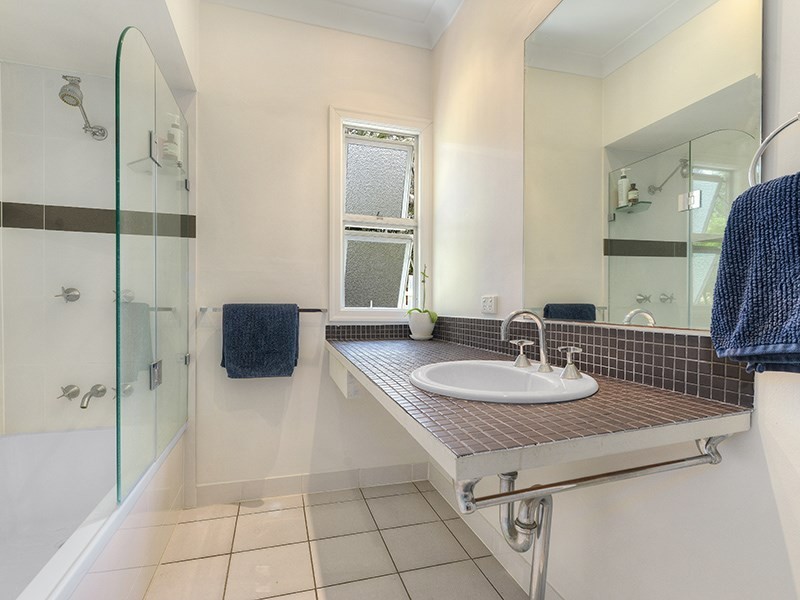 23 Mornington Street, Red Hill QLD 4059