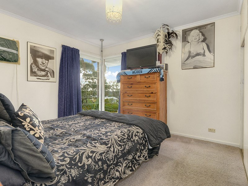 19 Normanton Street, Stafford Heights QLD 4053