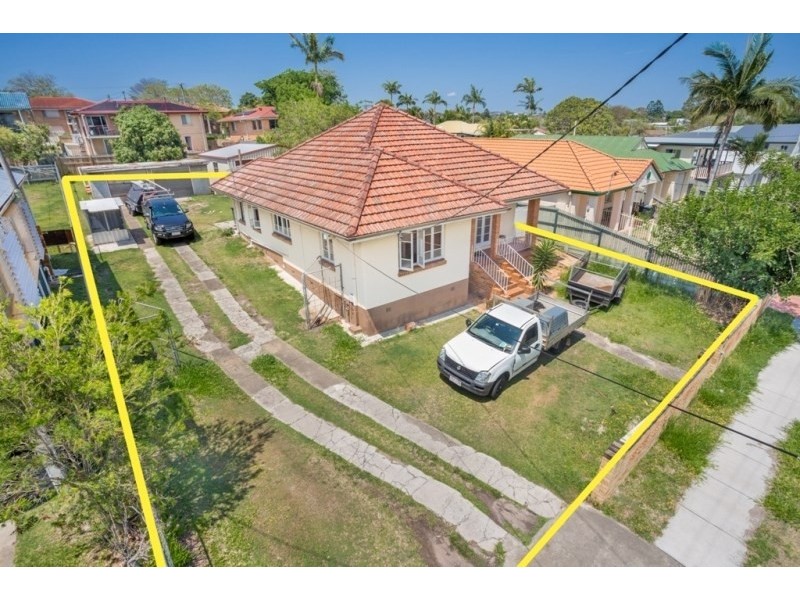 32 Main Avenue, Wavell Heights QLD 4012