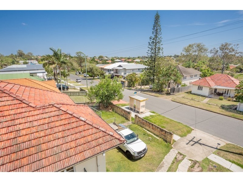 32 Main Avenue, Wavell Heights QLD 4012