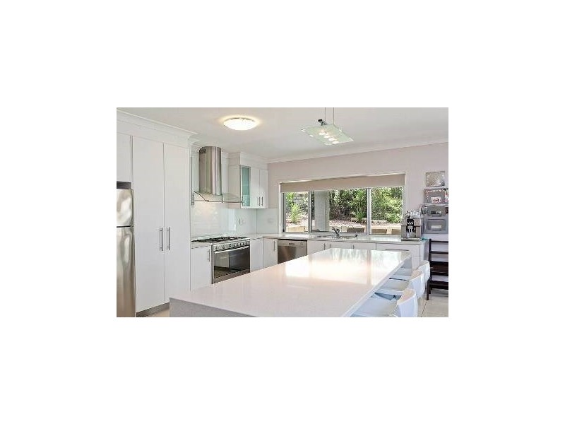 13 Niven Street, Stafford Heights QLD 4053