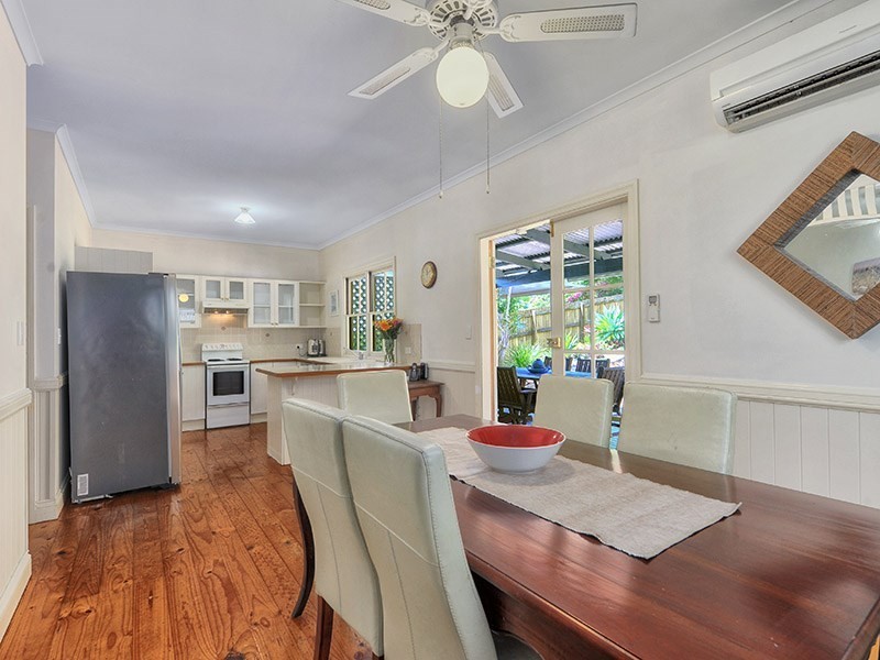 27 Thomas Street, Red Hill QLD 4059
