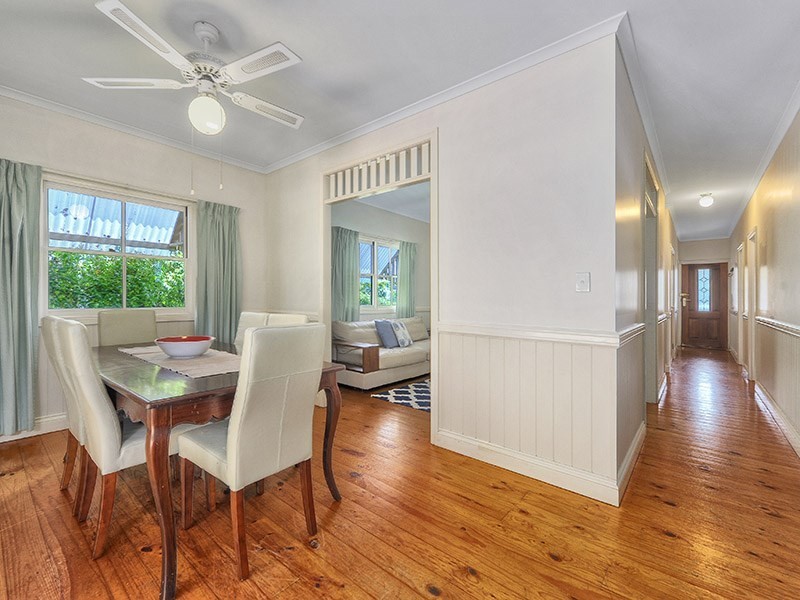 27 Thomas Street, Red Hill QLD 4059